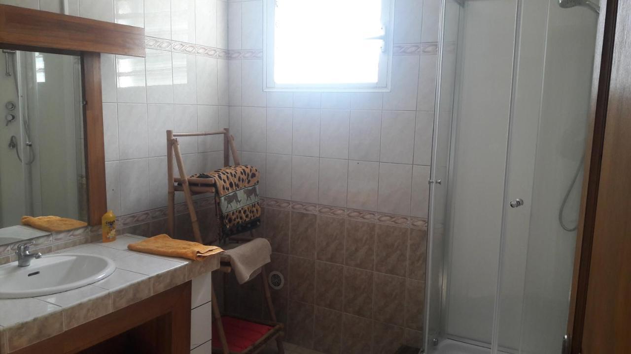 Lakazadom974 - Chambres D'Hotes Saint-Gilles-les Hauts Dış mekan fotoğraf
